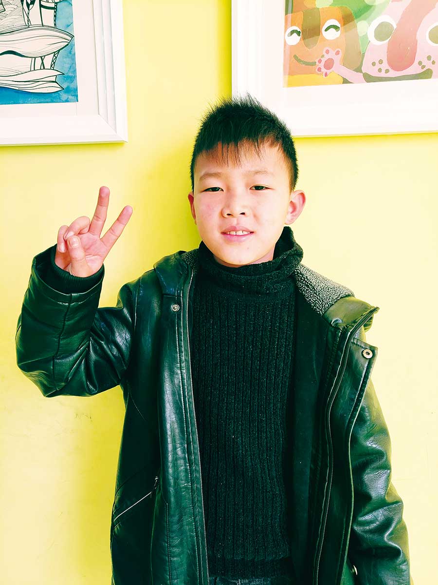 希望美术教育学生梁馨誉