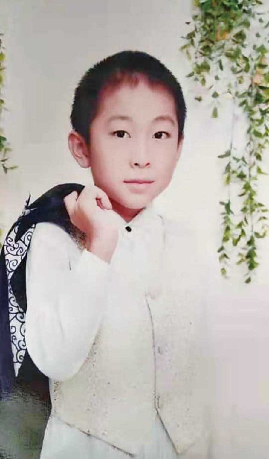 希望美术教育学生刘子龙