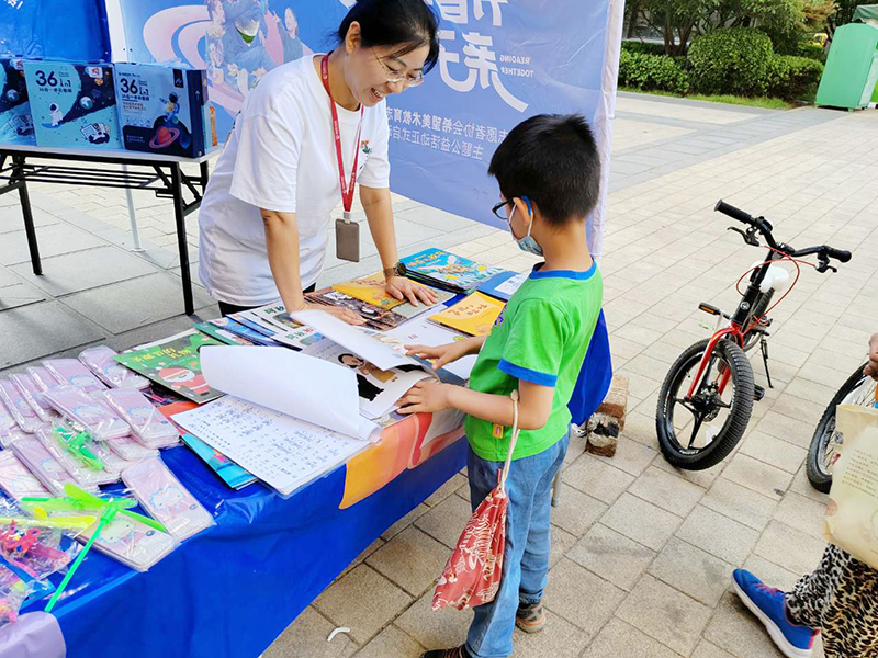 为什么说少儿美术对孩子的右脑智力开发很有益处